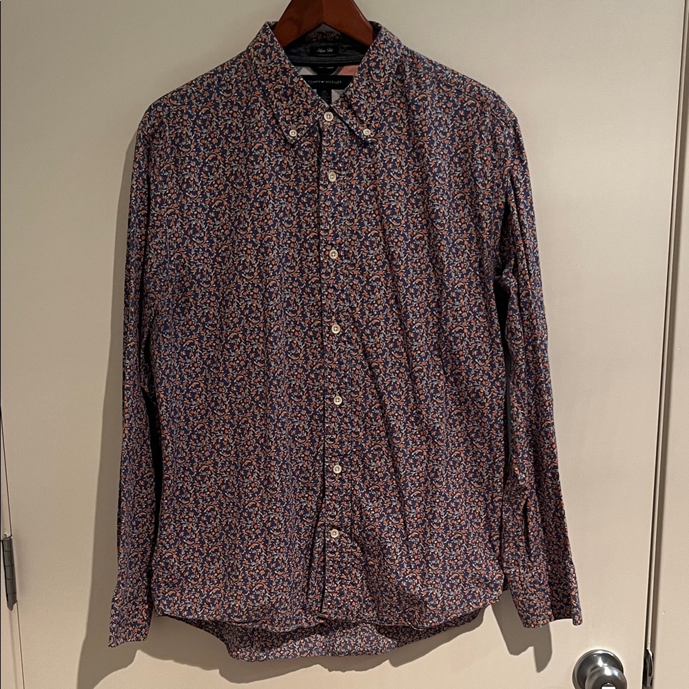 Tommy Hilfiger Men's Blue and Red Patterned Shirt